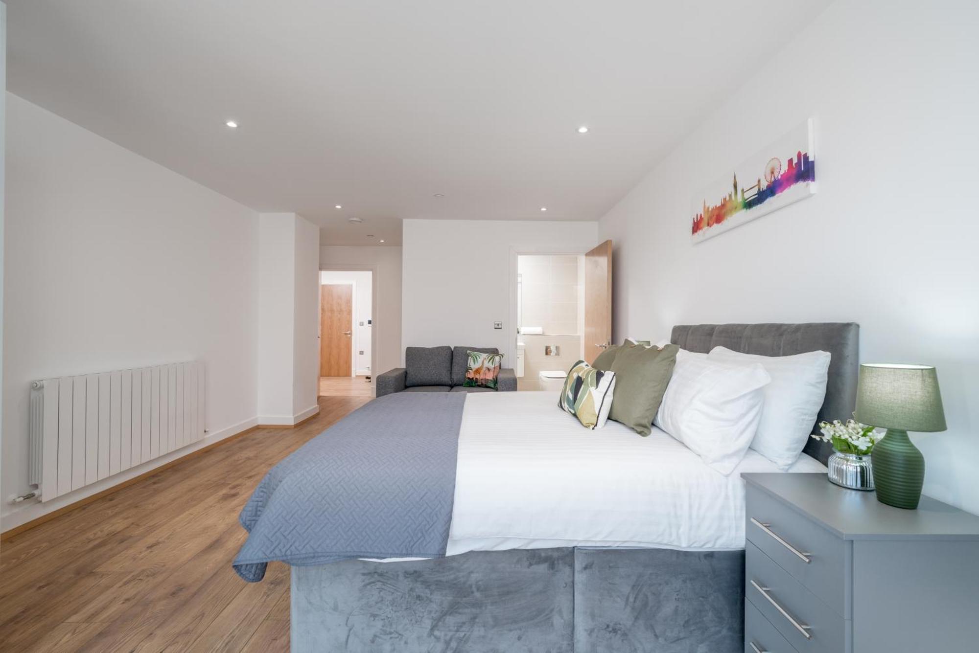 Skyvillion - London River Thames Top Floor Apartments By Woolwich Ferry, Mins To London Excel, O2 Arena , London City Airport With Parking Esterno foto