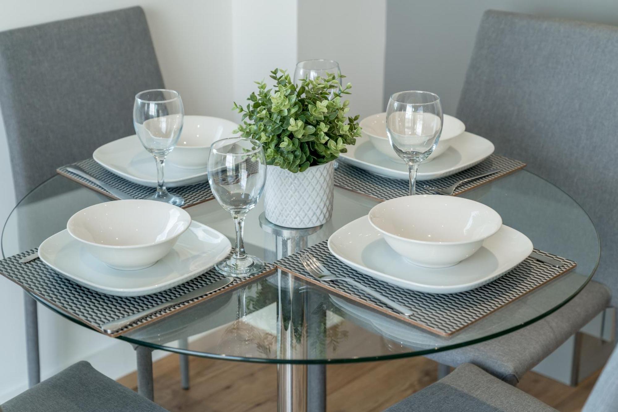 Skyvillion - London River Thames Top Floor Apartments By Woolwich Ferry, Mins To London Excel, O2 Arena , London City Airport With Parking Esterno foto