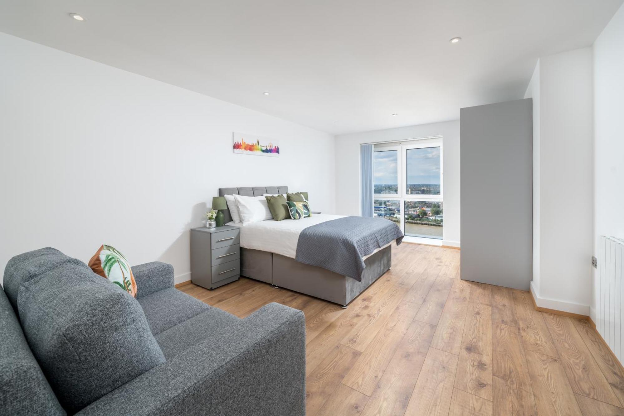 Skyvillion - London River Thames Top Floor Apartments By Woolwich Ferry, Mins To London Excel, O2 Arena , London City Airport With Parking Esterno foto