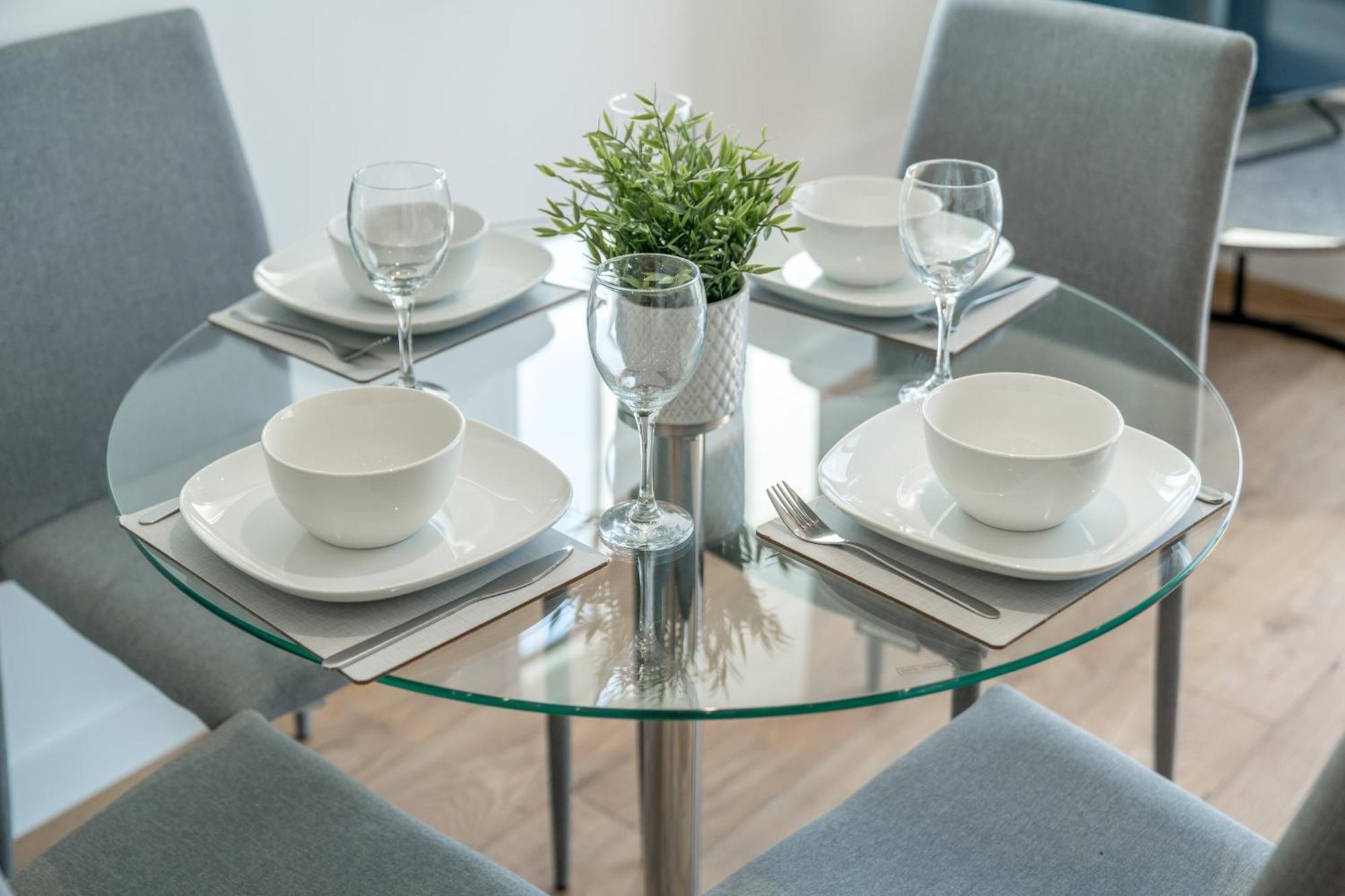 Skyvillion - London River Thames Top Floor Apartments By Woolwich Ferry, Mins To London Excel, O2 Arena , London City Airport With Parking Esterno foto