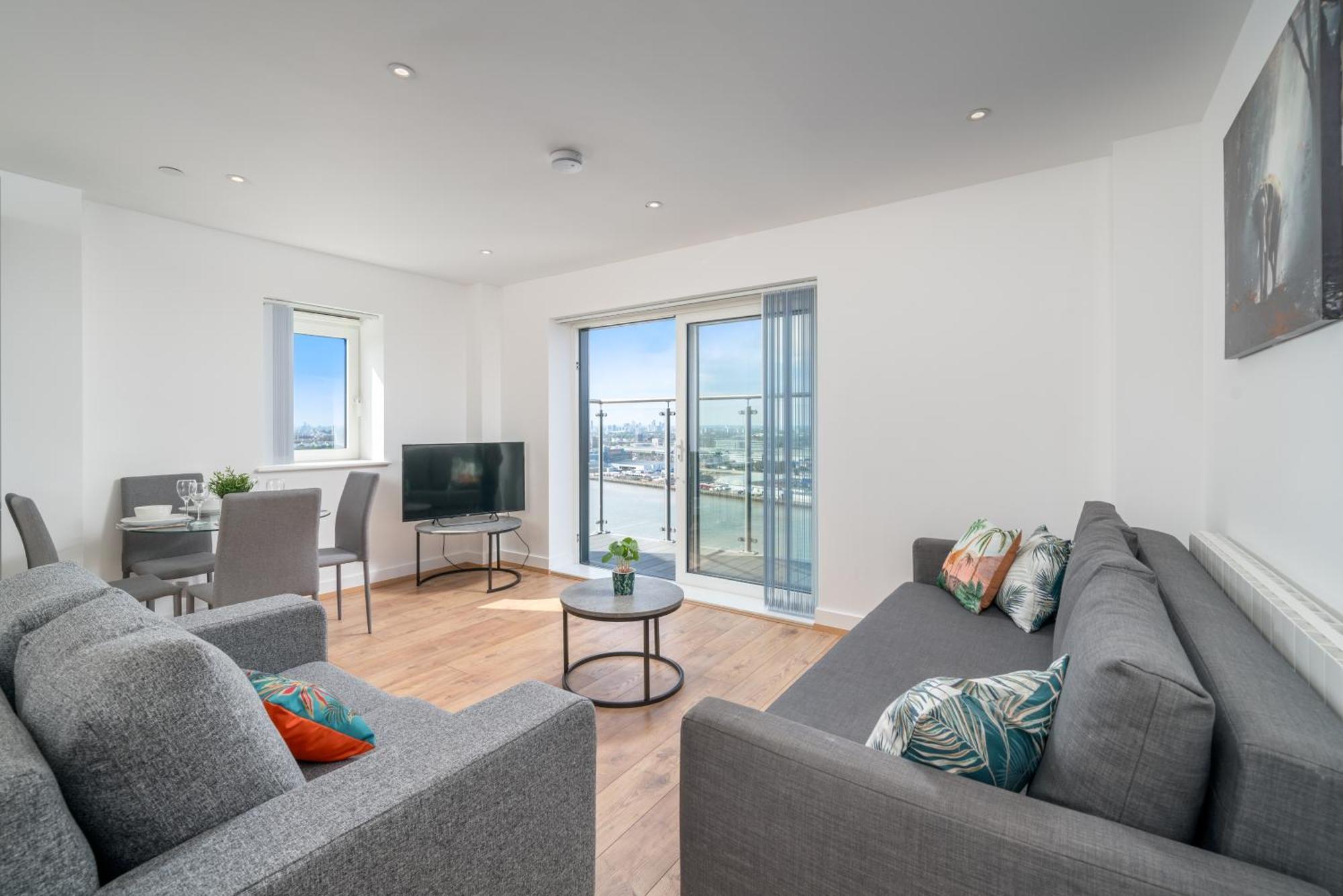 Skyvillion - London River Thames Top Floor Apartments By Woolwich Ferry, Mins To London Excel, O2 Arena , London City Airport With Parking Esterno foto