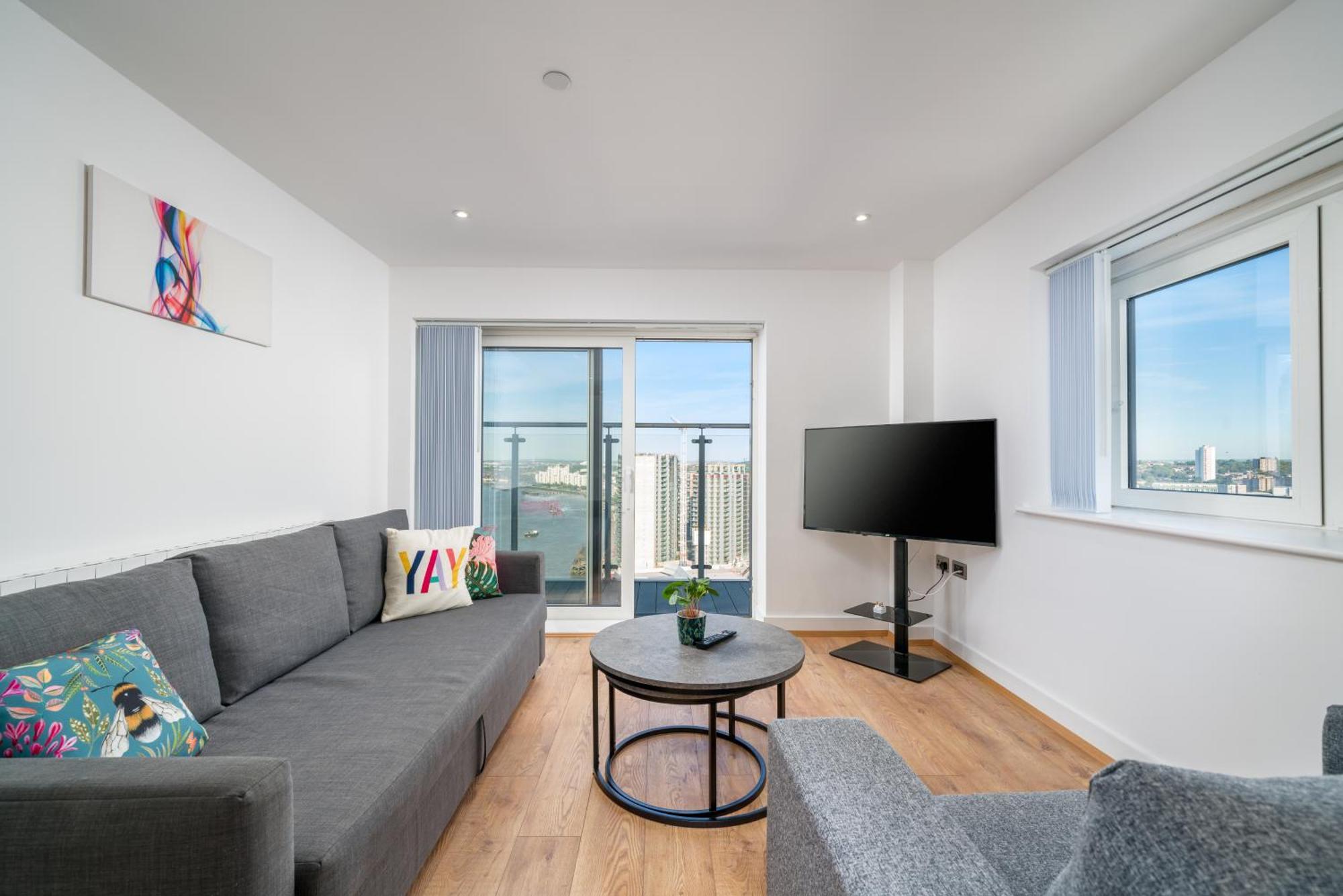 Skyvillion - London River Thames Top Floor Apartments By Woolwich Ferry, Mins To London Excel, O2 Arena , London City Airport With Parking Esterno foto